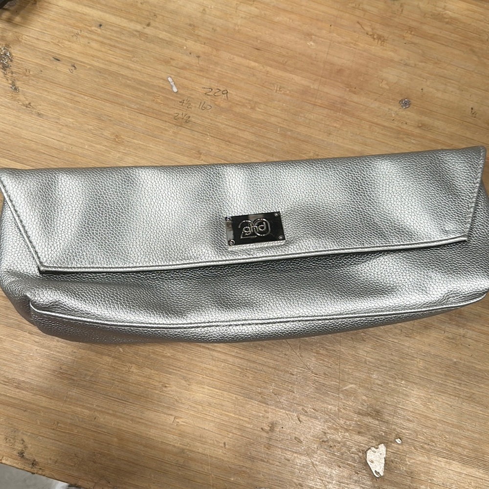 Silver hair tool holder